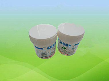 巨一焊材的63錫膏（通常指含63%錫和37%鉛的焊錫膏，即63/37焊錫膏）在市場上具有一定的競爭力，這主要歸因于以下幾個因素：